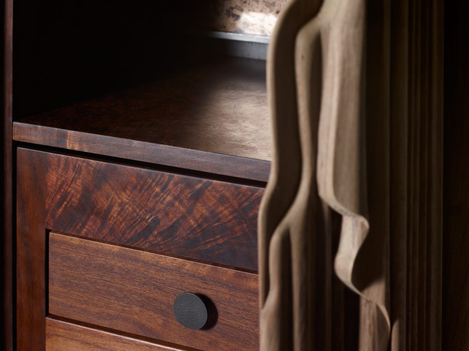 Christopher Kurtz, Linenfold Vanity II, 2023