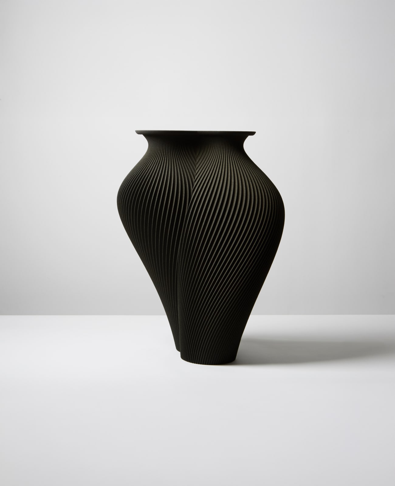 Gareth Neal, SiO2 Vessel A-02 Twisted Pair (large), 2020