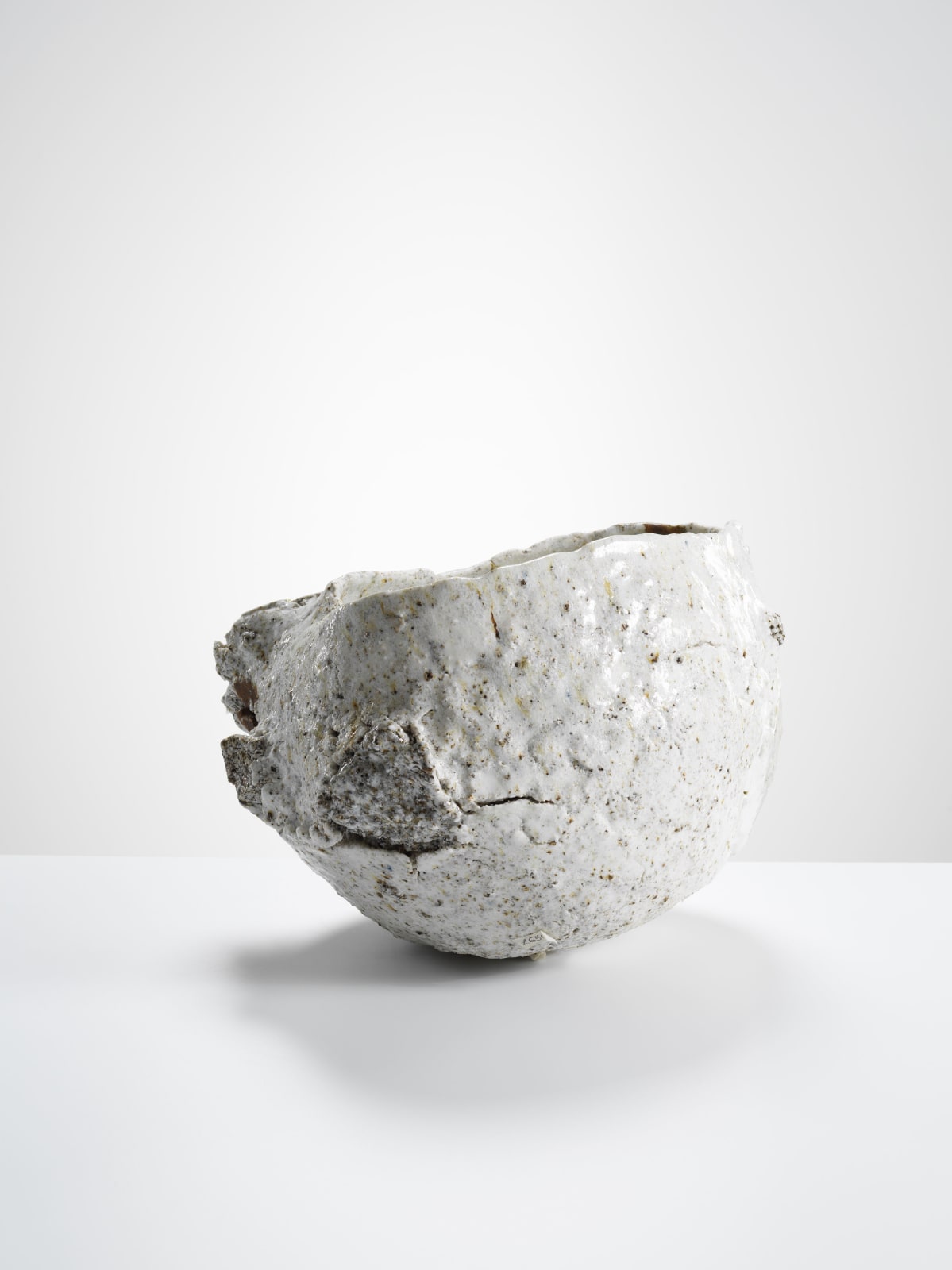Aneta Regel, Raining stone (medium white), 2023