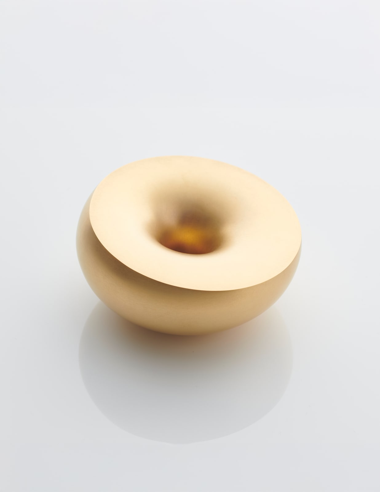 Adi Toch, Sloping Whispering Vessel (large), 2022