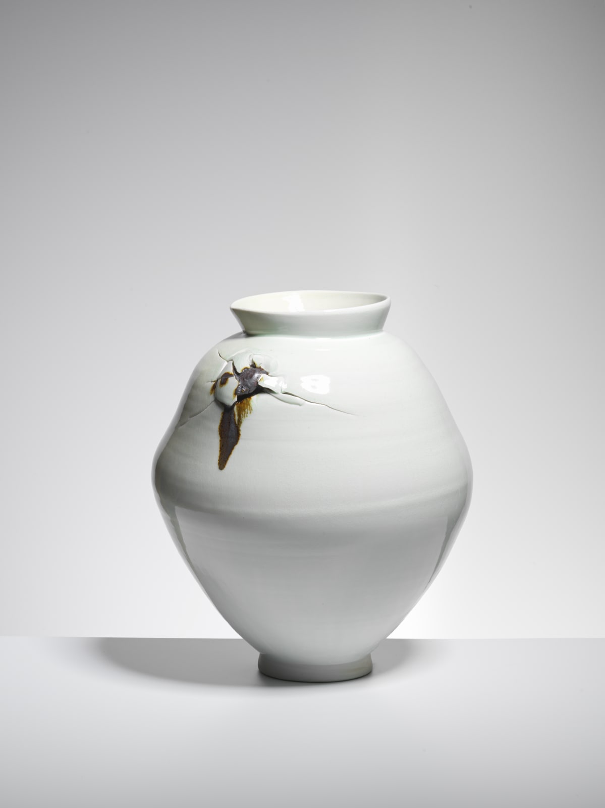 Adam Buick, Inclusion Jar 7, 2022