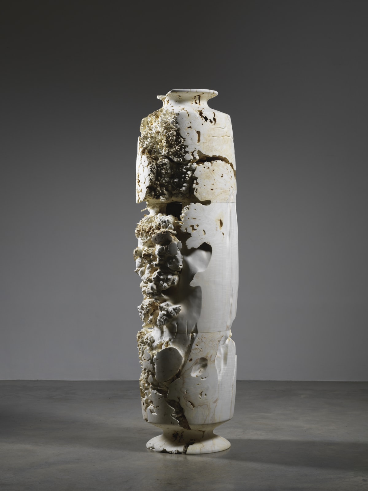 Eleanor Lakelin, Column Series: Vessel I, 2021