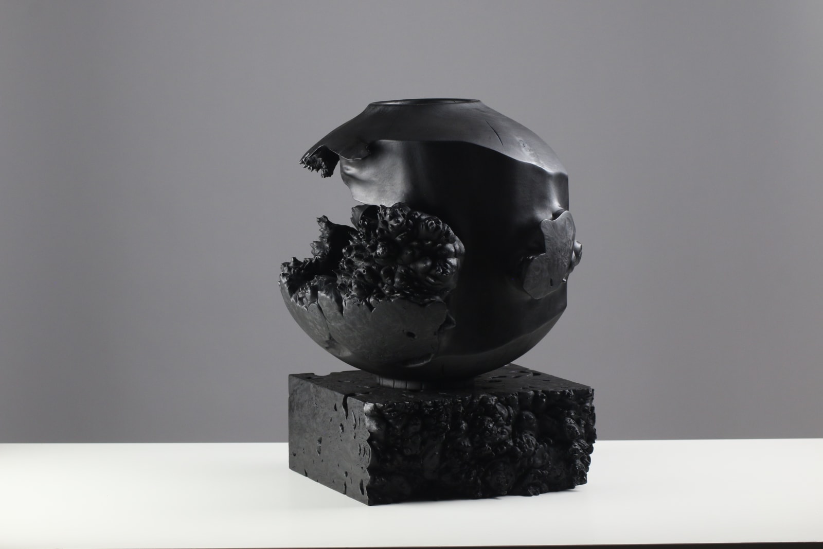 Eleanor Lakelin, Jar #7, 2024