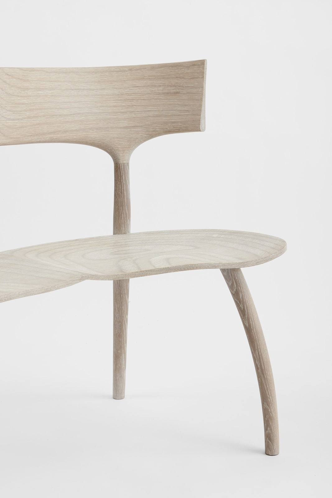 John Makepeace OBE, Blonde Embrace Chair II, 2024