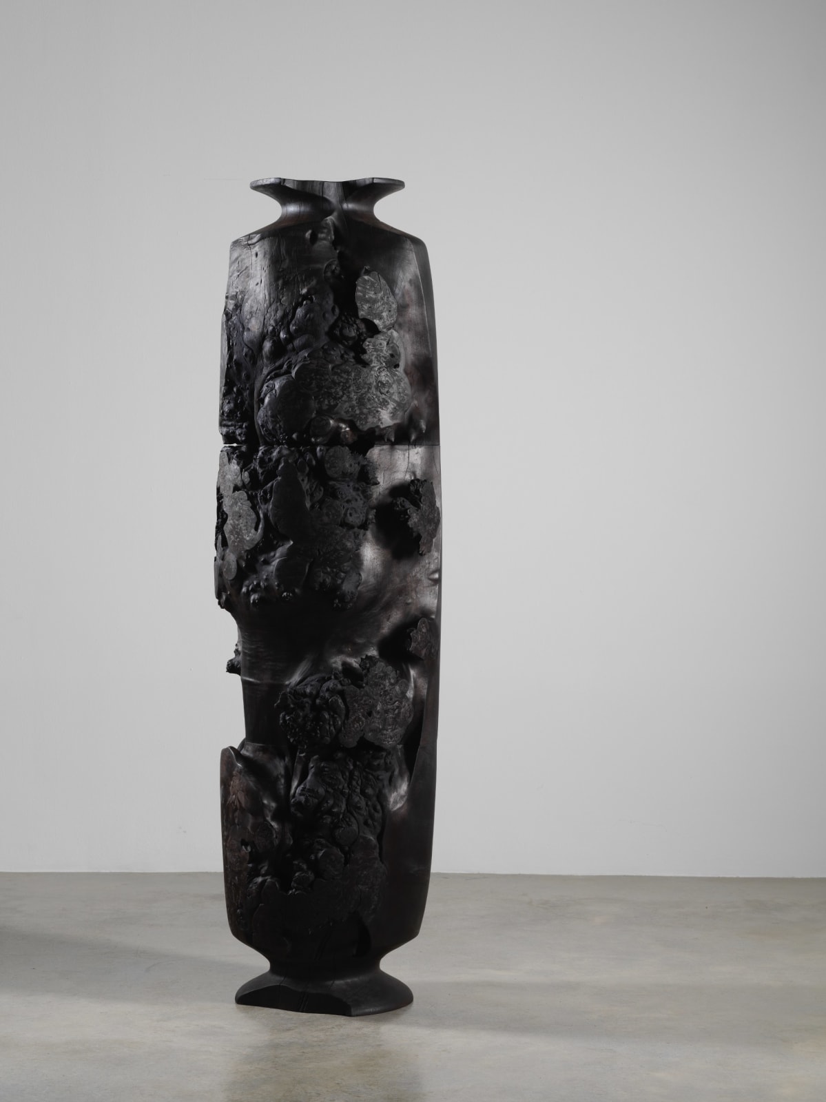 Eleanor Lakelin, Column Vessel I/22, 2022