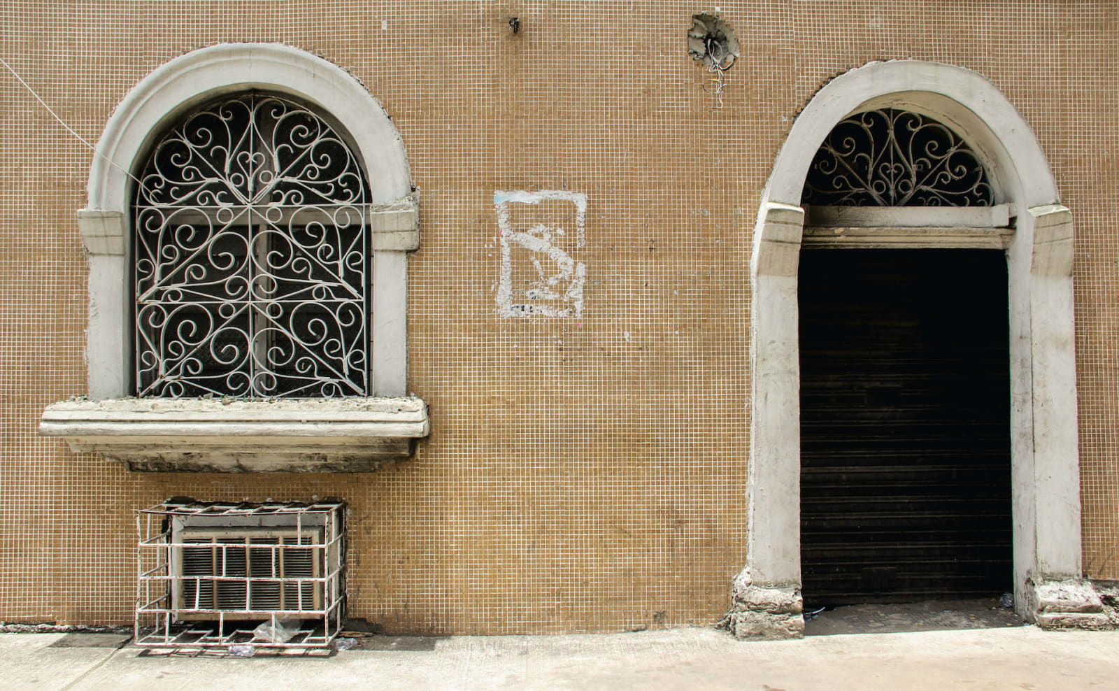Amanda Iheme, Waterhouse - Preservation II, 2018