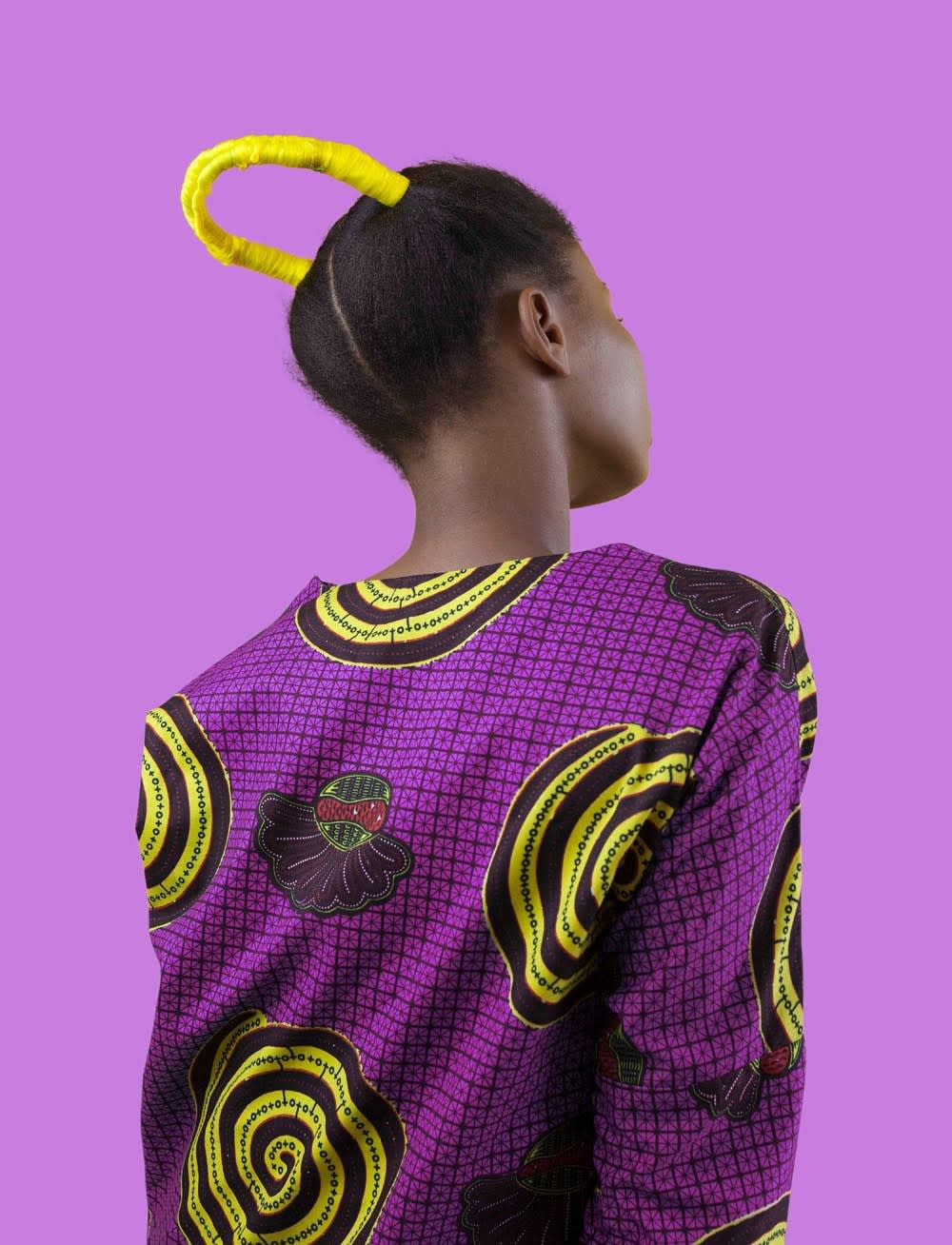 Medina Dugger, Yellow Monocle de la série CHROMA: une ode à J.D. ‘Okhai Ojeikere', 2017