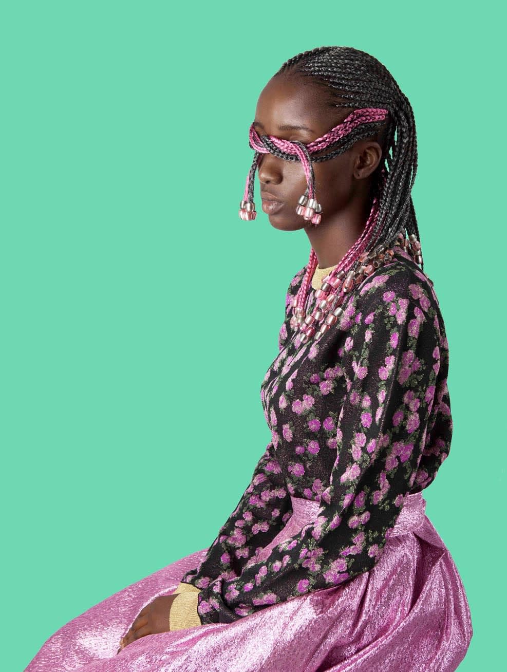 Medina Dugger, Climbing Roses de la série CHROMA: une ode à J.D. ‘Okhai Ojeikere’, 2017