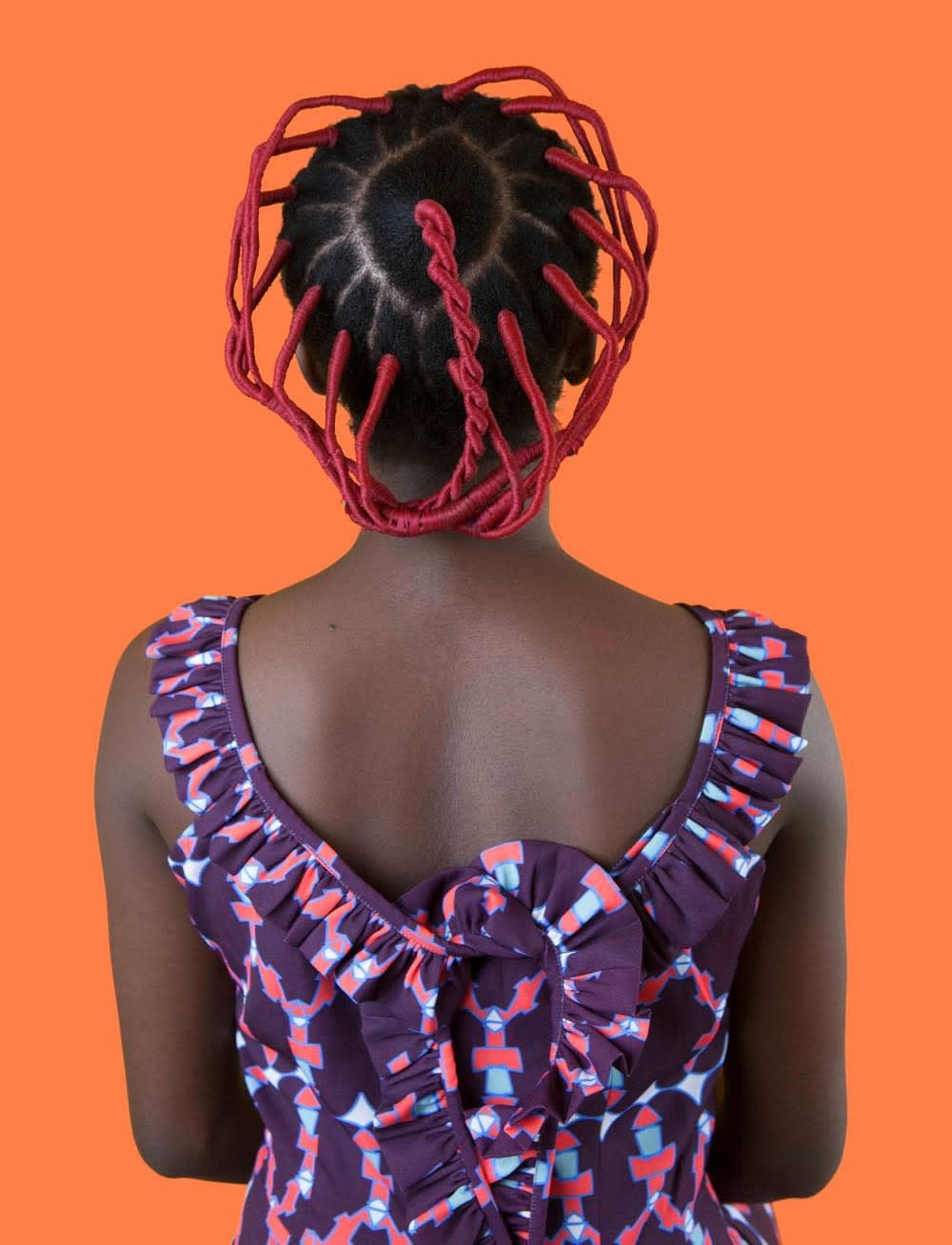 Medina Dugger, Cross My Heart de la série CHROMA: une ode à J.D. ‘Okhai Ojeikere’ , 2017