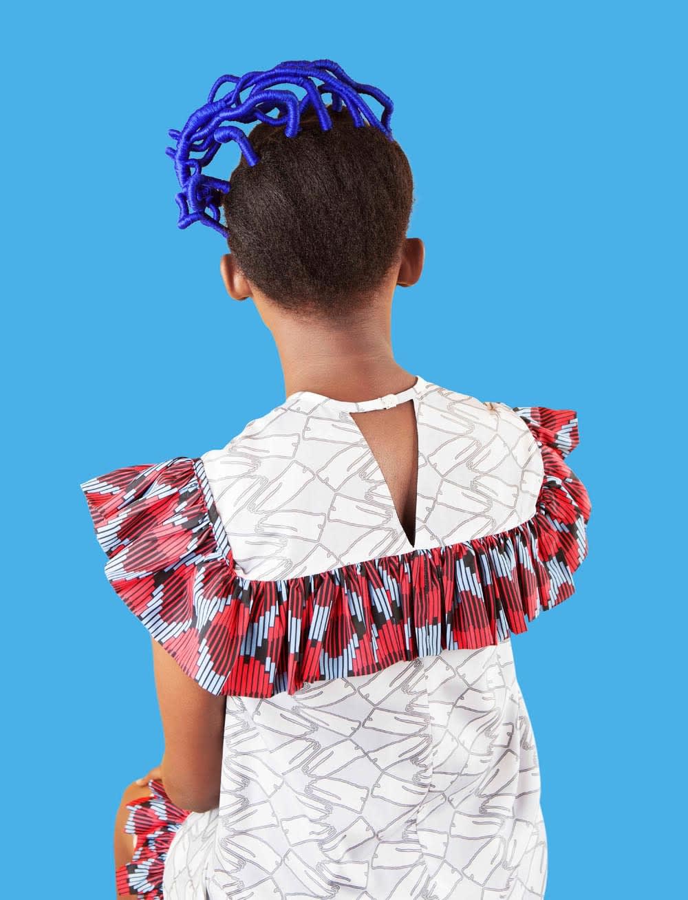 Medina Dugger, Police Cap de la série CHROMA: une ode à J.D. ‘Okhai Ojeikere’, 2017