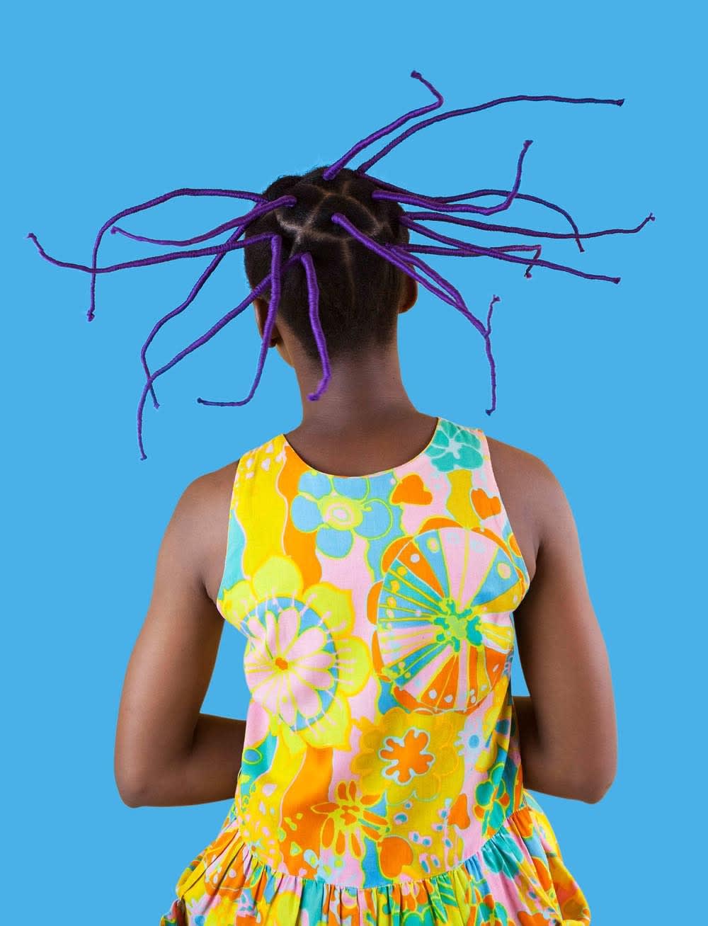 Medina Dugger, Violet Irun Kiko de la série CHROMA: une ode à J.D. ‘Okhai Ojeikere' , 2017