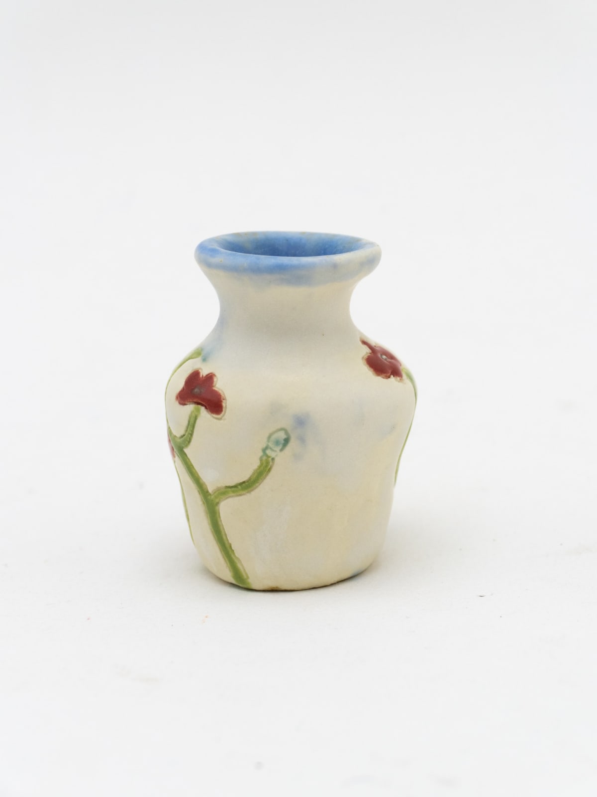 Kevin McNamee-Tweed, Creeping Red Flowers Vase, 2023