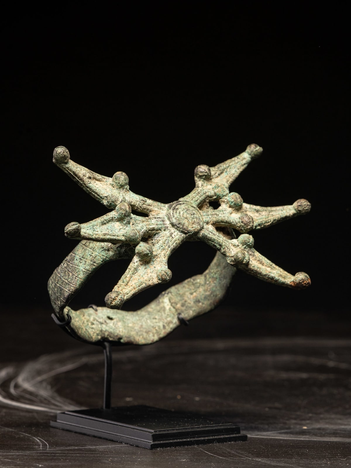 Ceremonial Bracelet (debira) with six serpent heads (torfan), Gan People, Burkina Faso., 19th C