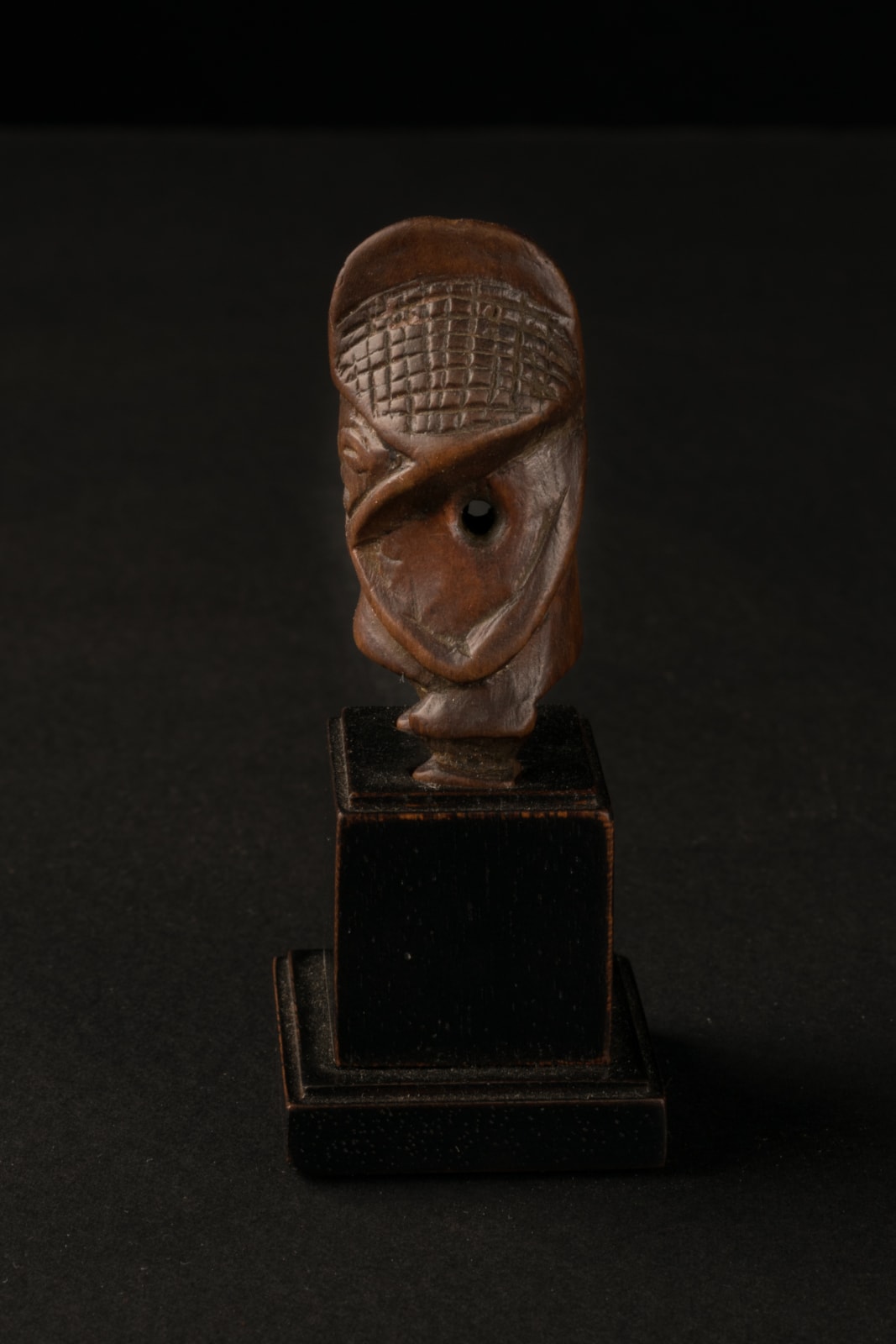 Hungaan Wooden Pendant, DRC, 1st half 20th Century