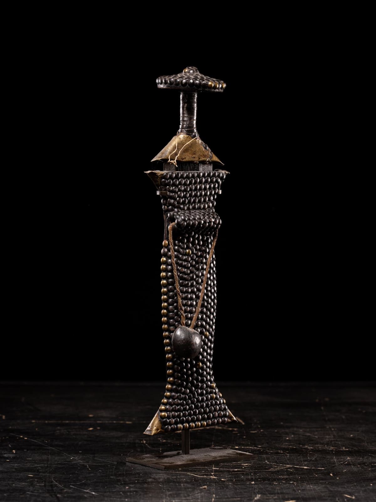 Kundu Knive-brass wrapped and tacked Hilt - wooden brass decorated Sheath, DRC, 1st half 20th Century