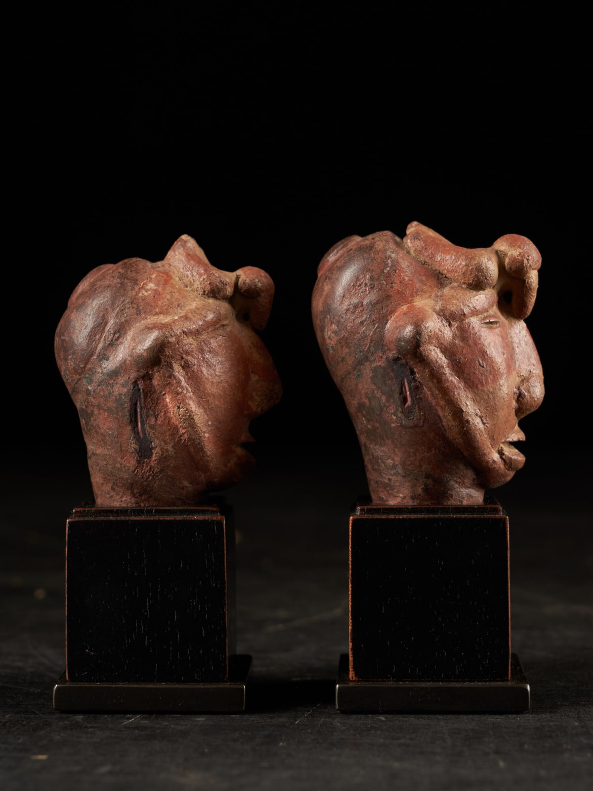 Set of two Mesoamerican Miniature Terracotta Head, 300-600 AD