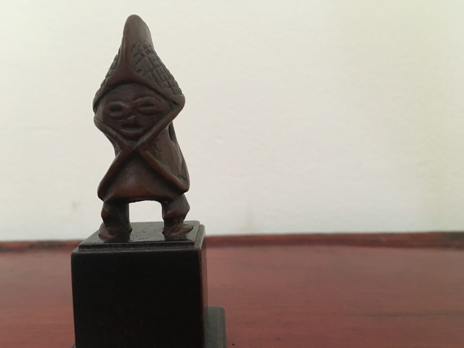 Hungaan Wooden Pendant, DRC, 1st half 20th Century