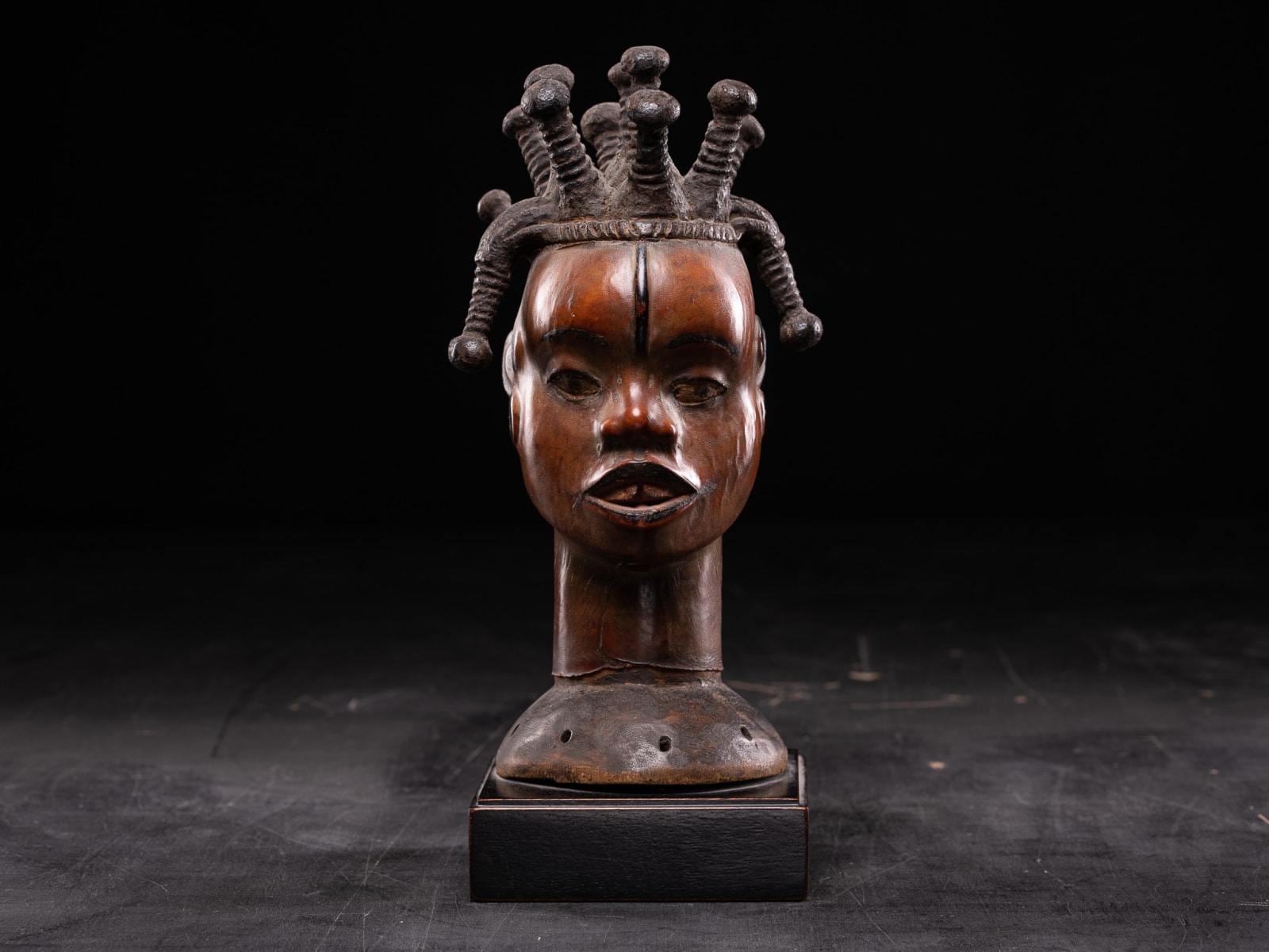 Ejagham People,Nigeria;Female Head statue spikes,