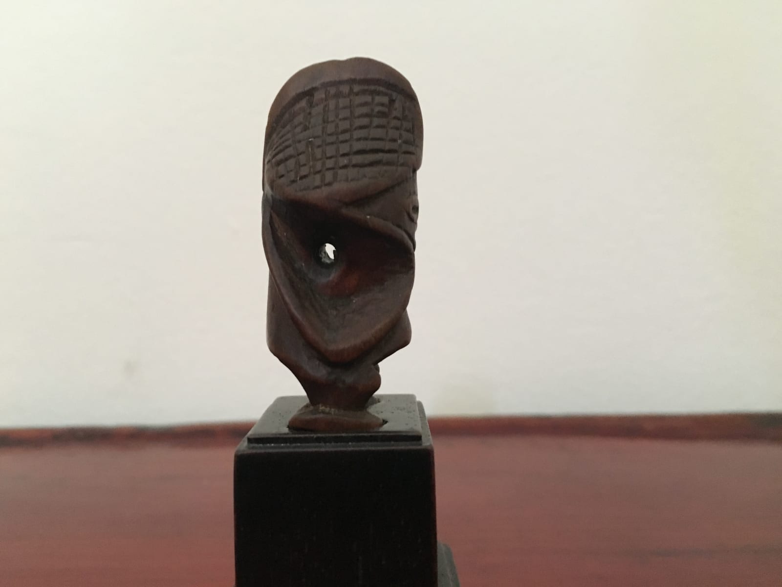 Hungaan Wooden Pendant, DRC, 1st half 20th Century