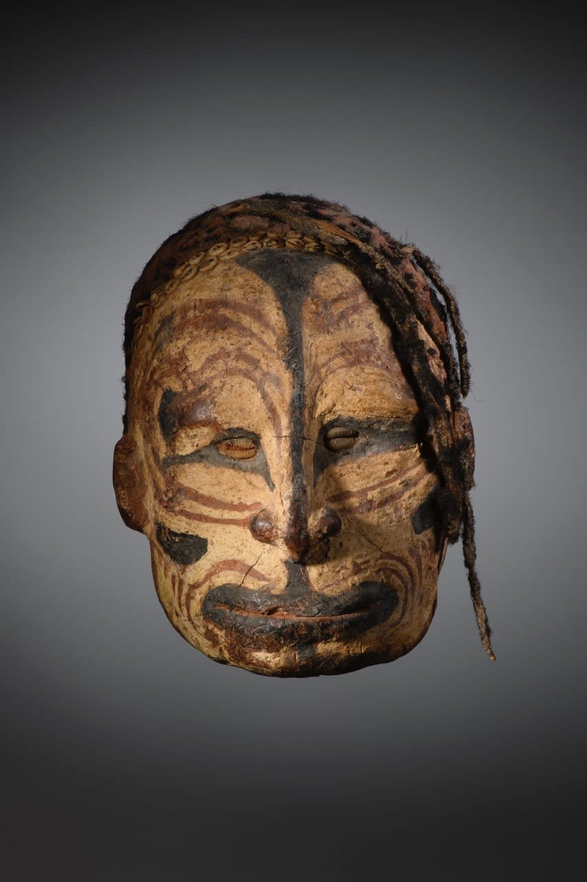 An important overmodeled head collected in the village of Kaningra/ Kaningira before 1914, Iatmul People, Middle Sepik, Papua-New-Guinea., 1st half 20th C