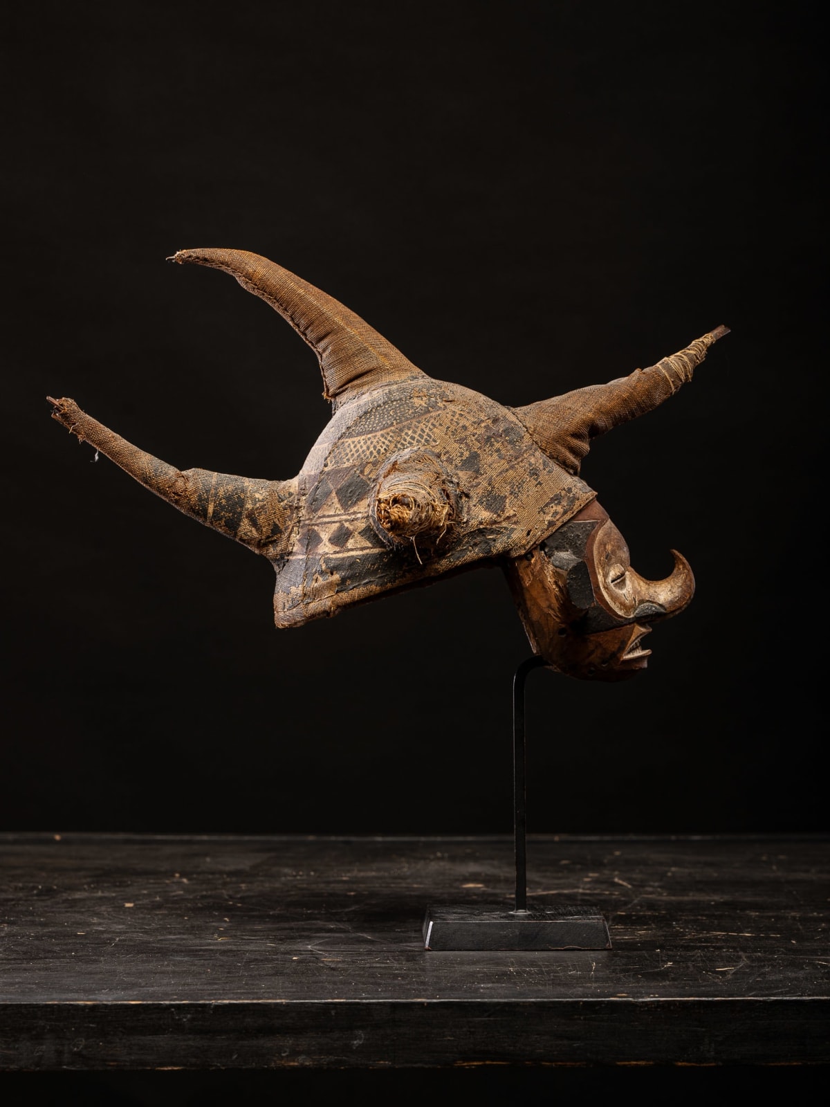 Kholuka ou Mbaala mask by the hand of Nkaleweni, the 