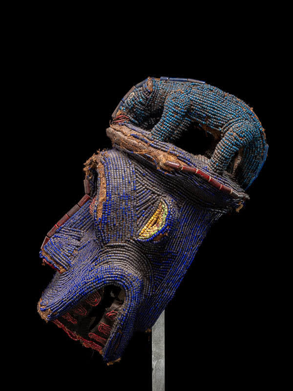 Kekum Njang mask representing the King (Fon), in the form of a gorilla, Kom People, Cameroon, 1st half 20th C