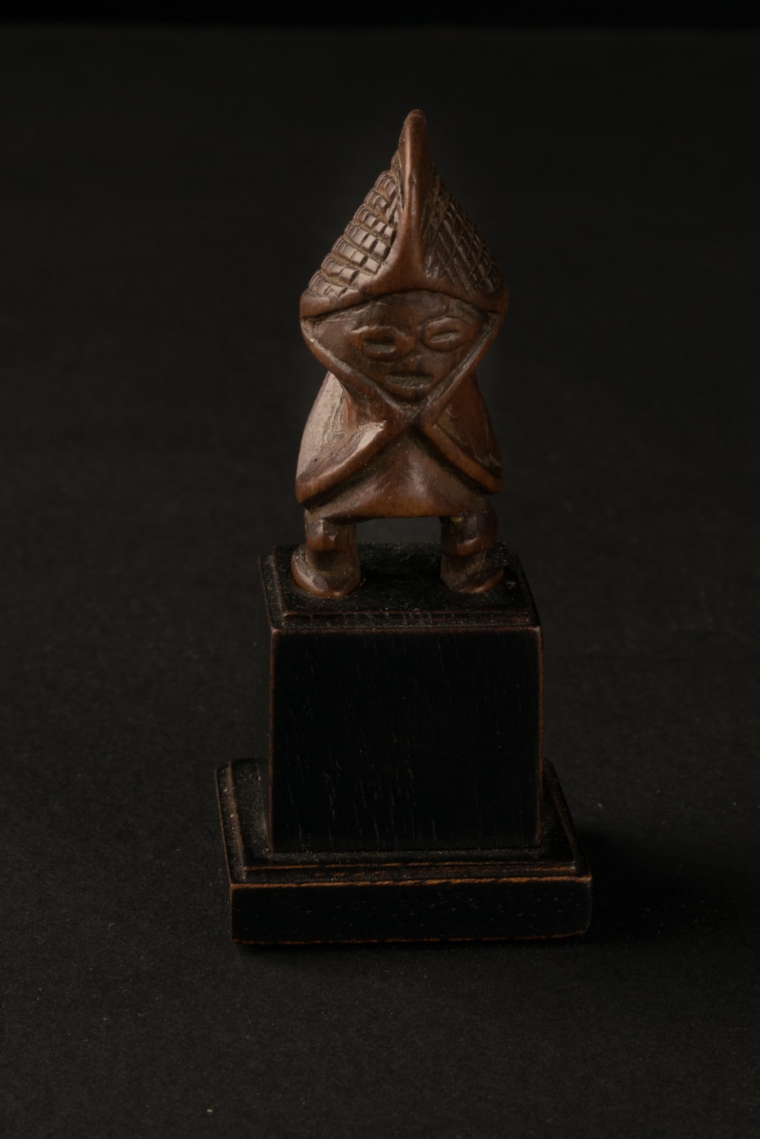 Hungaan Wooden Pendant, DRC, 1st half 20th Century