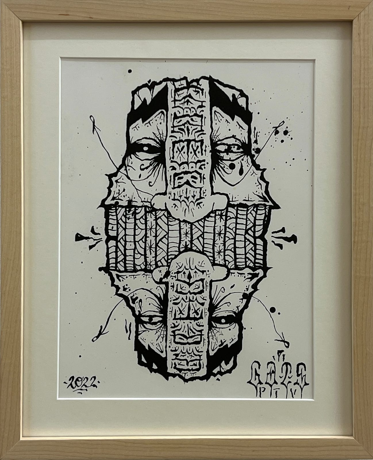 GATS drawing of a mask mirroring itself vertically