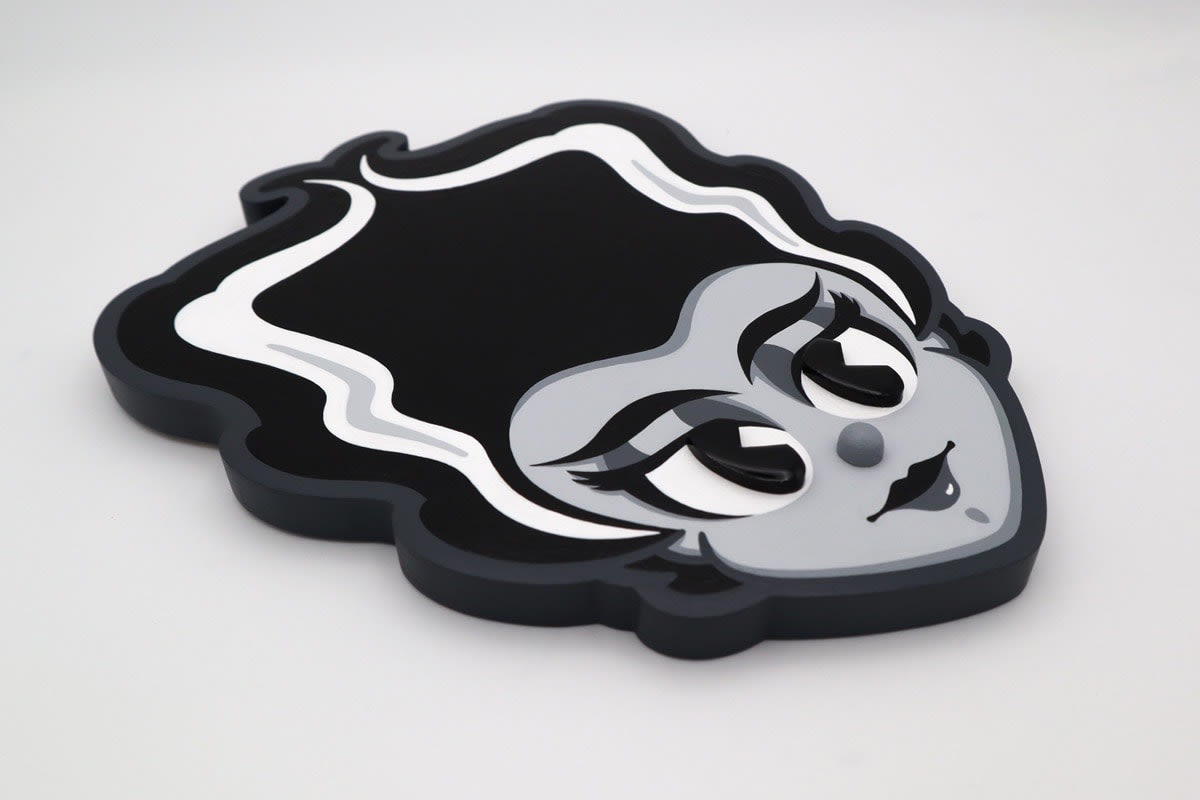 sculpture of the bride of frankenstein