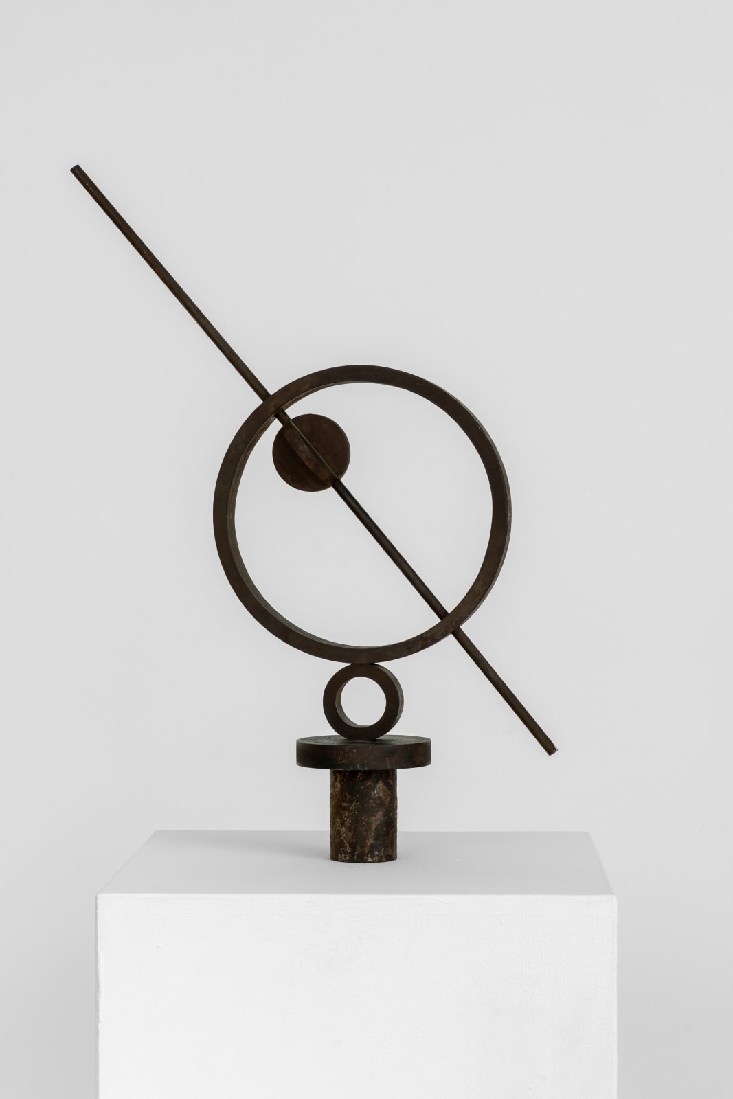 Ettore Colla, Meridiana (Cerchio con sbarra e valvola), 1966