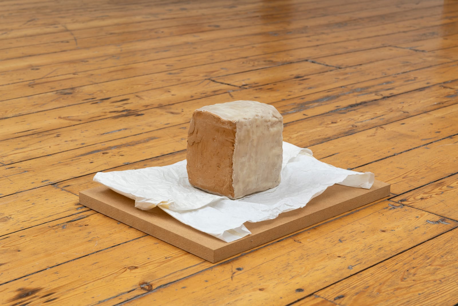 Renato Leotta, Pane / Stone, 2025