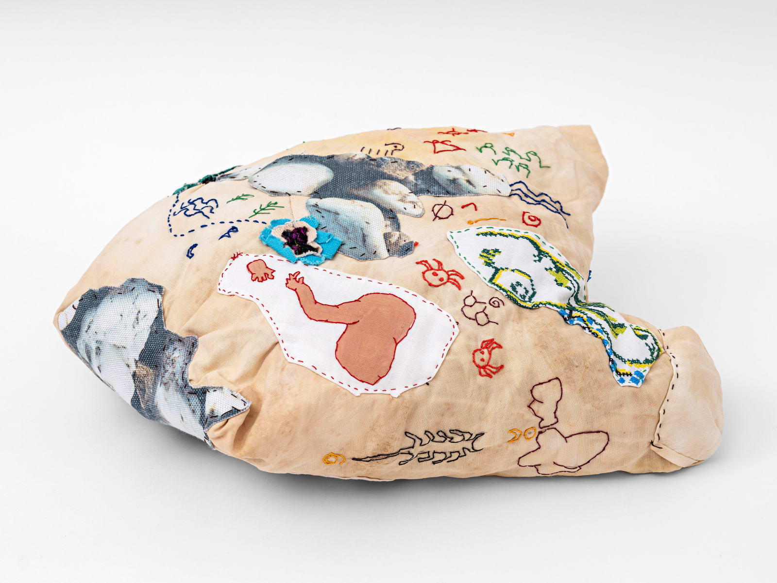 Gözde İlkin, Between the Earth and the Sky II, 2022-2023