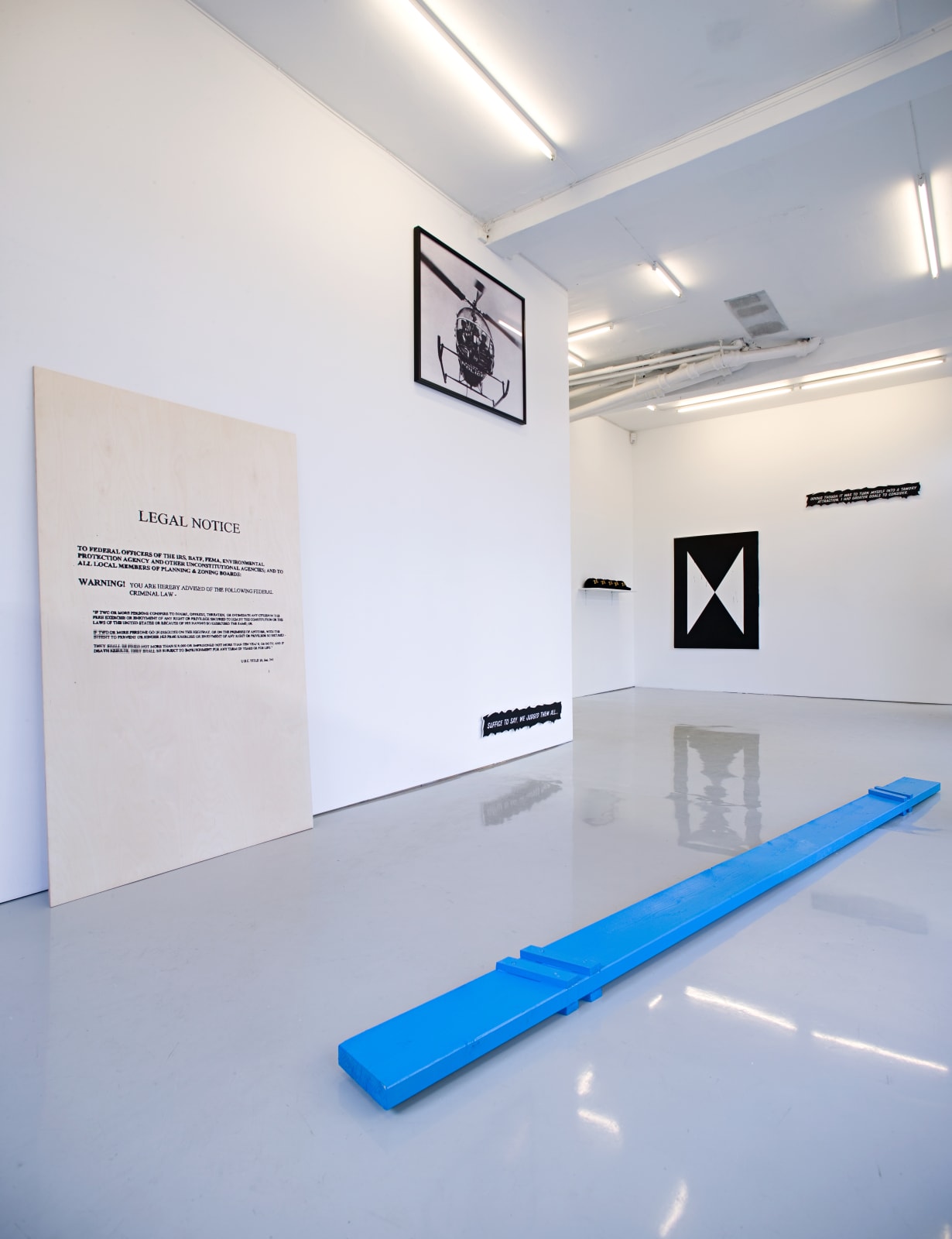 Gardar Eide Einarsson, Scatter Piece (Barrier), 2006