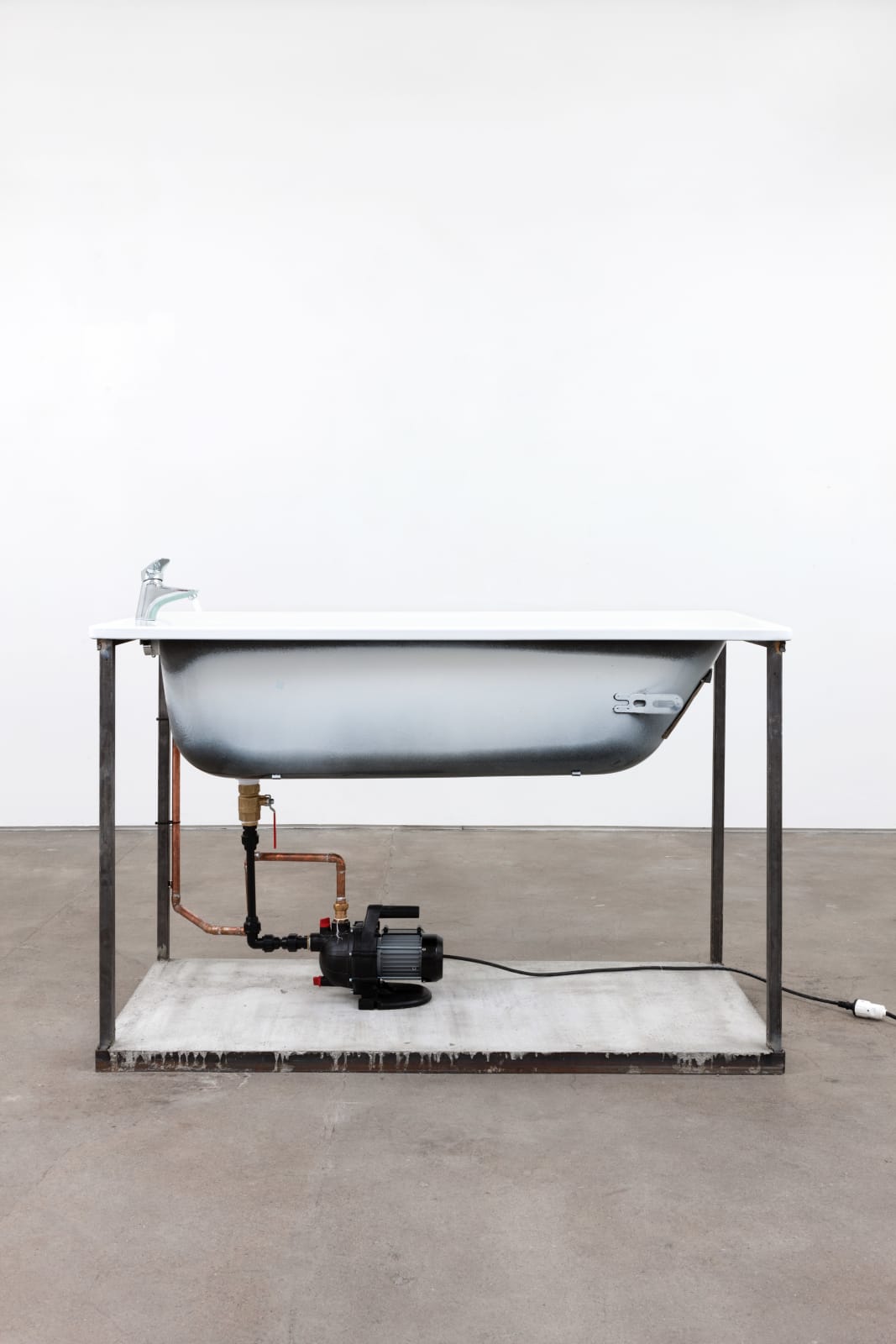 Oscar Tuazon, A Fountain, 2014