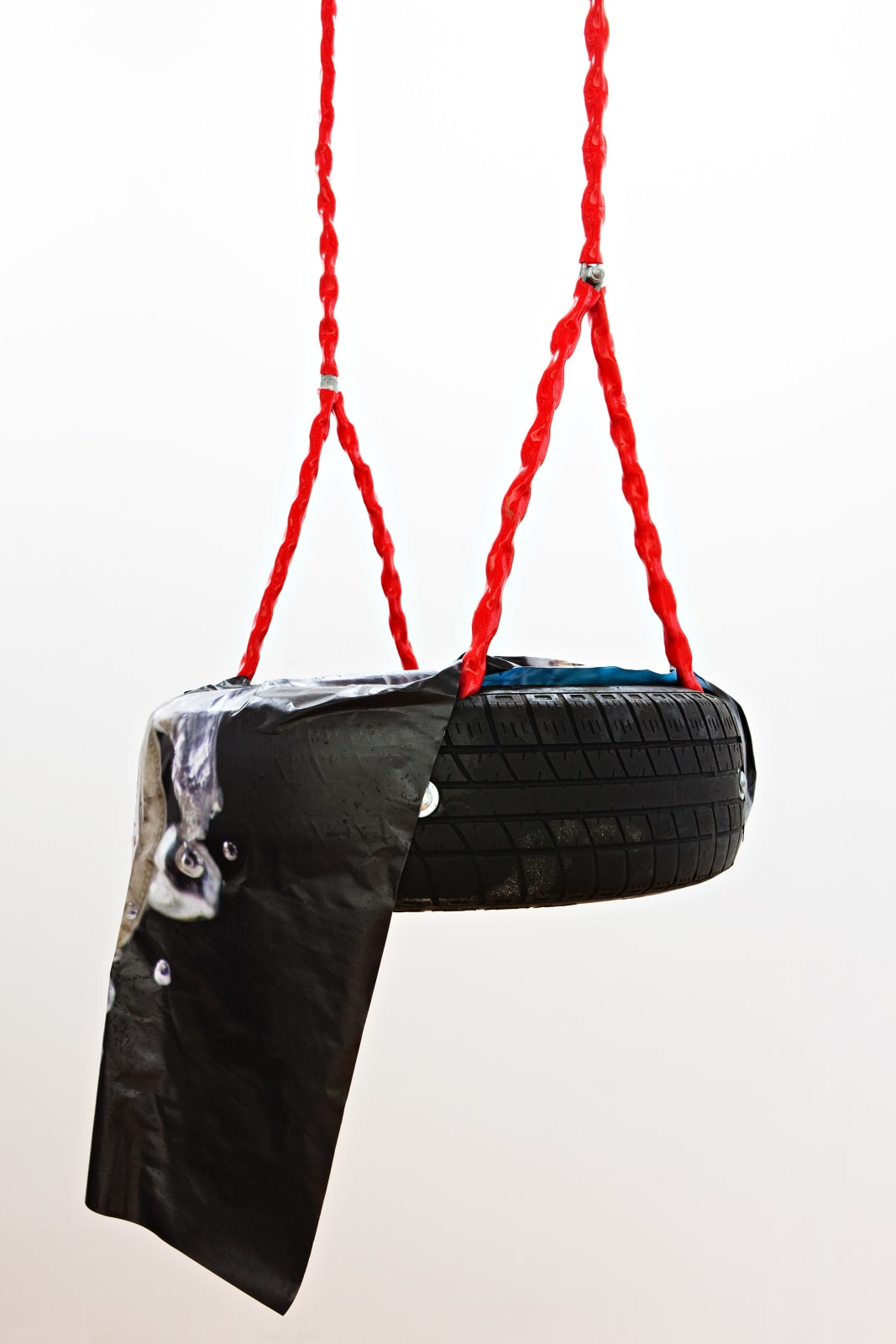 Nina Beier, The Demonstrators (Drowning Coins), 2011