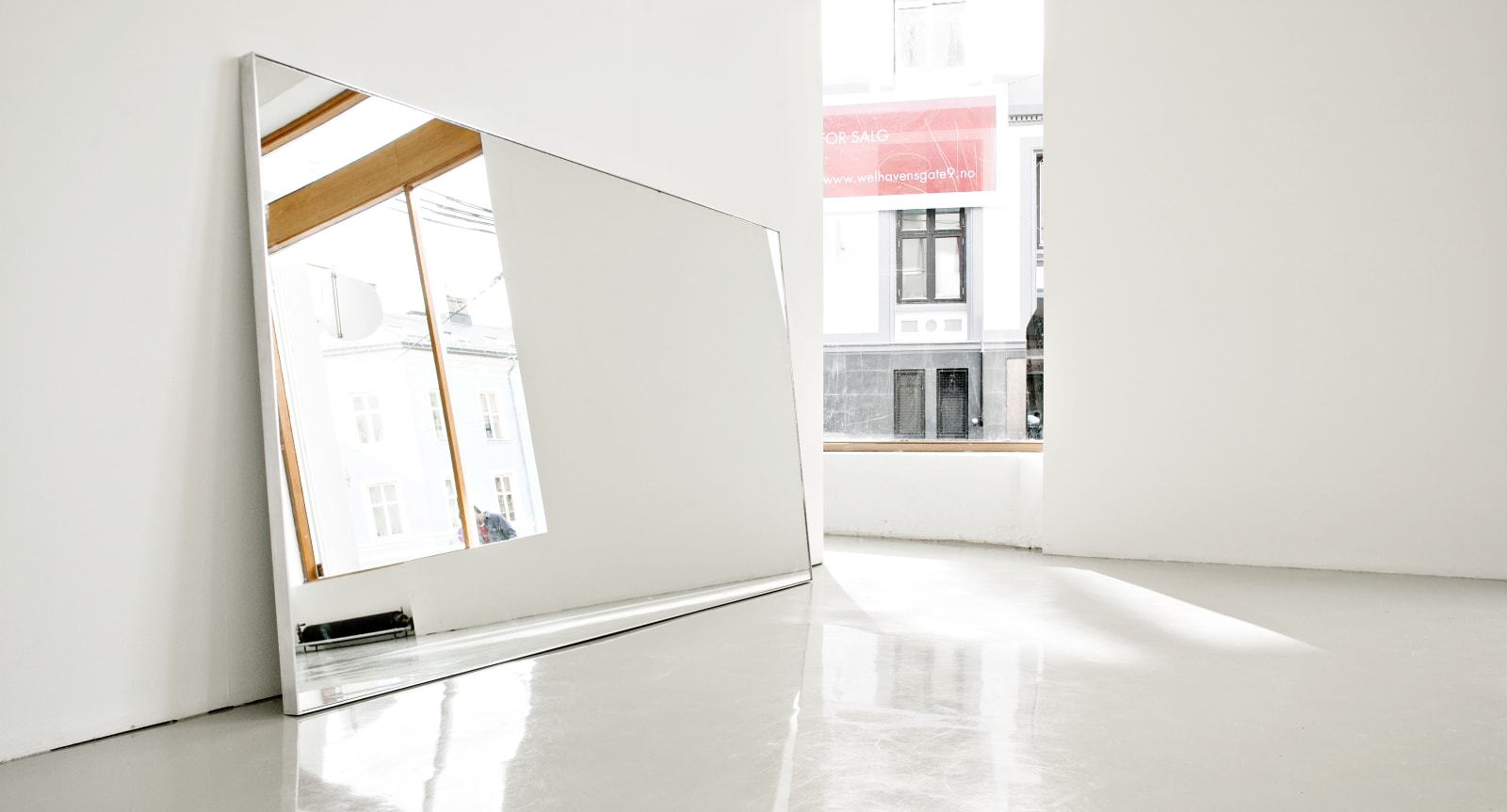 Gardar Eide Einarsson, Suicide Mirror, 2007