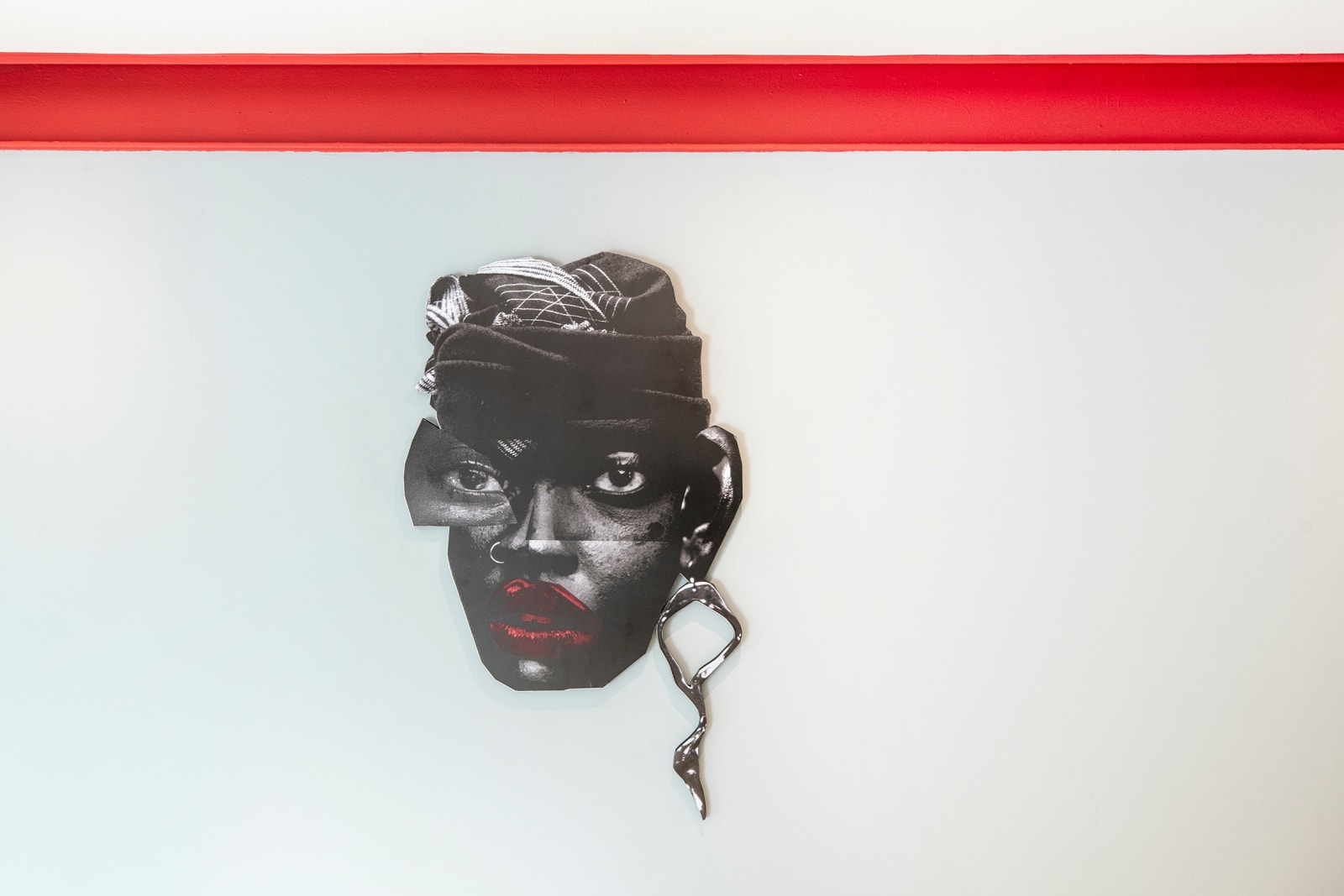 Lunga Ntila, Chandelier, 2021