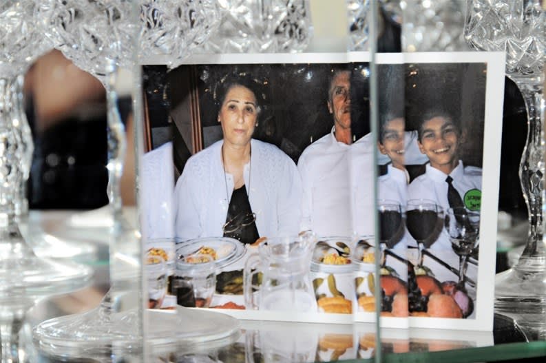 Artur Yakobov, Family album - Vitrine 1, 2008