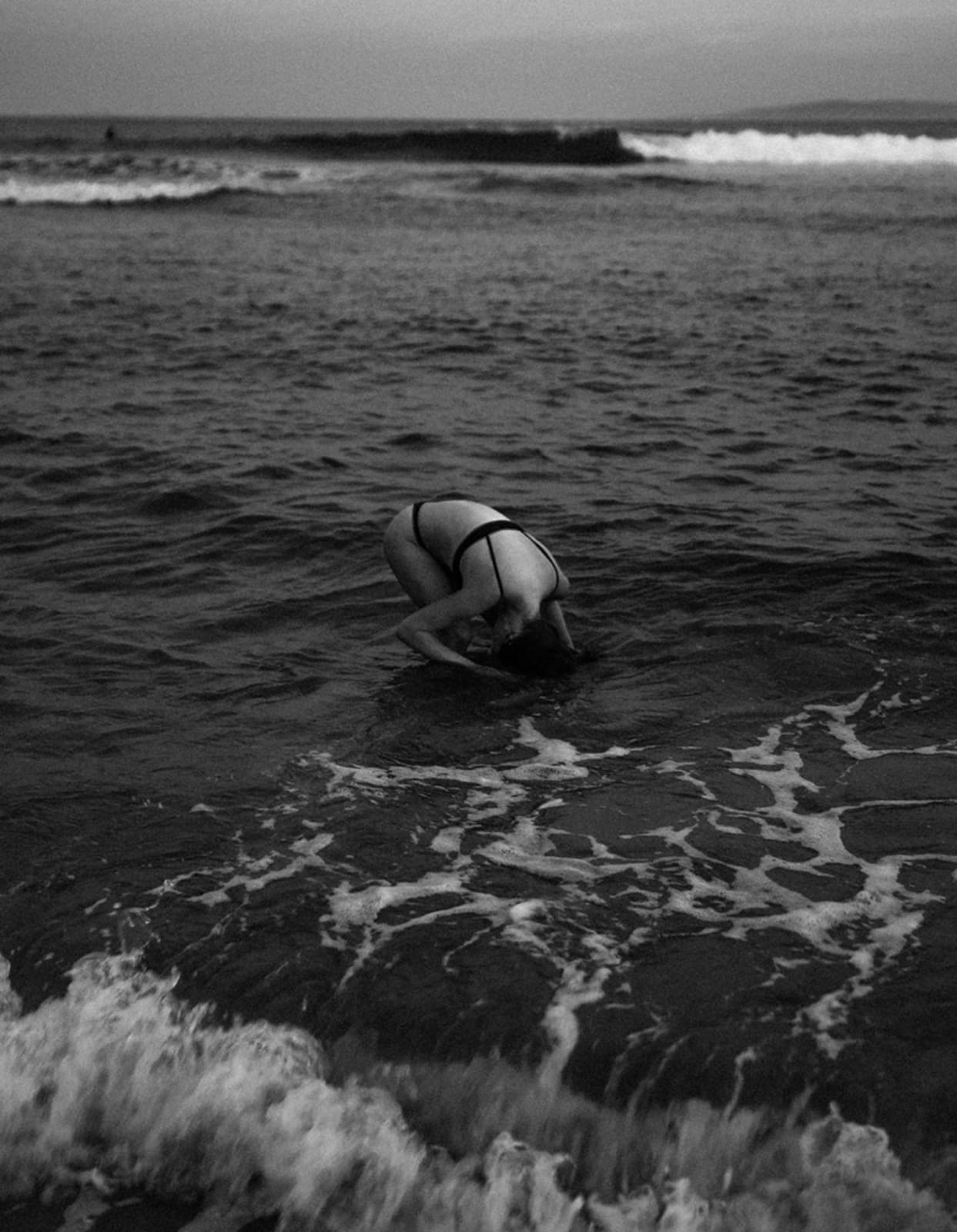 Brent McKeever, Kali Shore Washing Her Hair, 2017