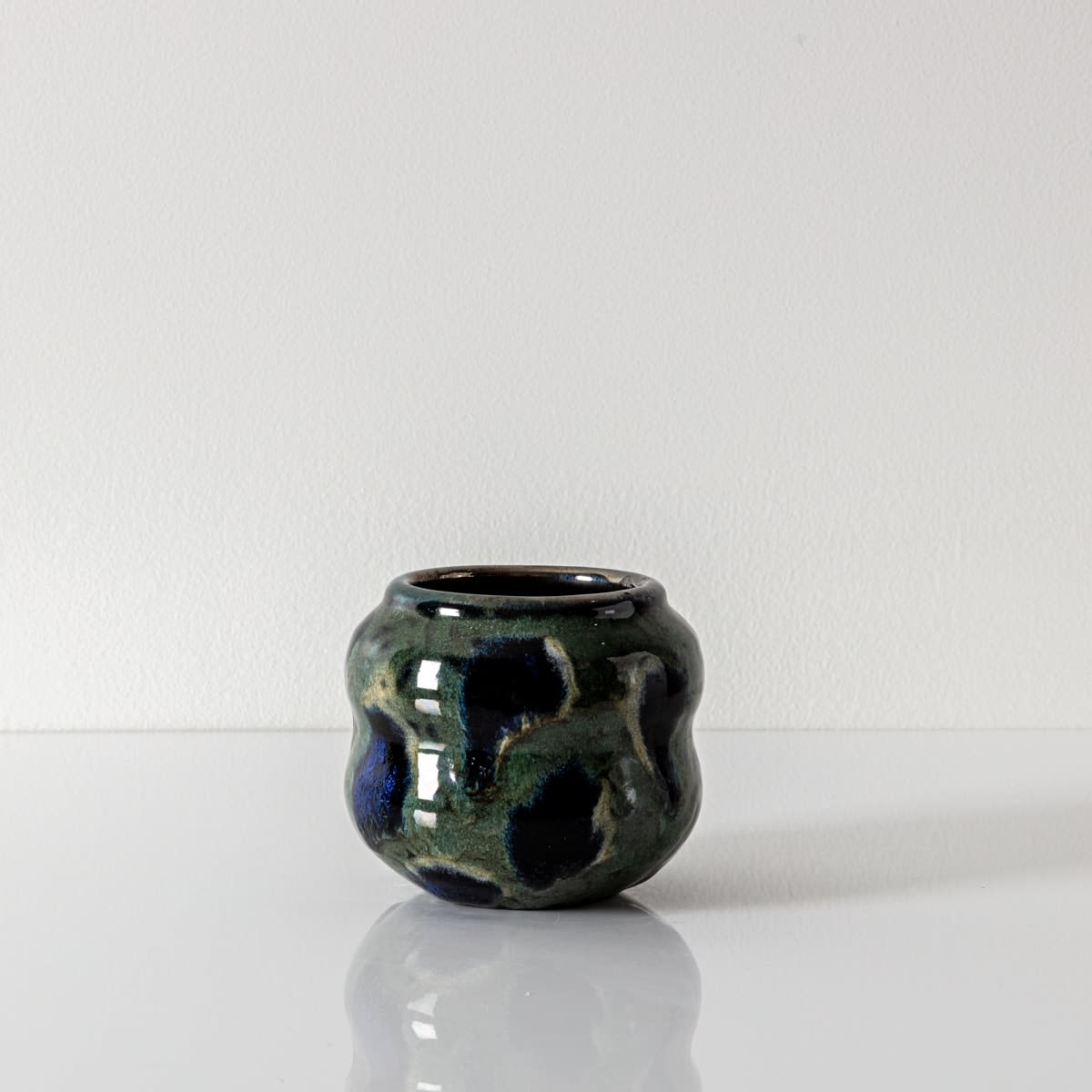 Gary Dipasquale, Green & Blue Dot Vessel