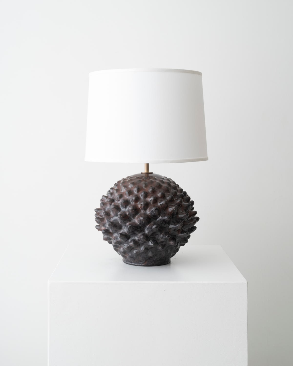 Christopher Maschinot, Apophysis Lamp (Burgundy)