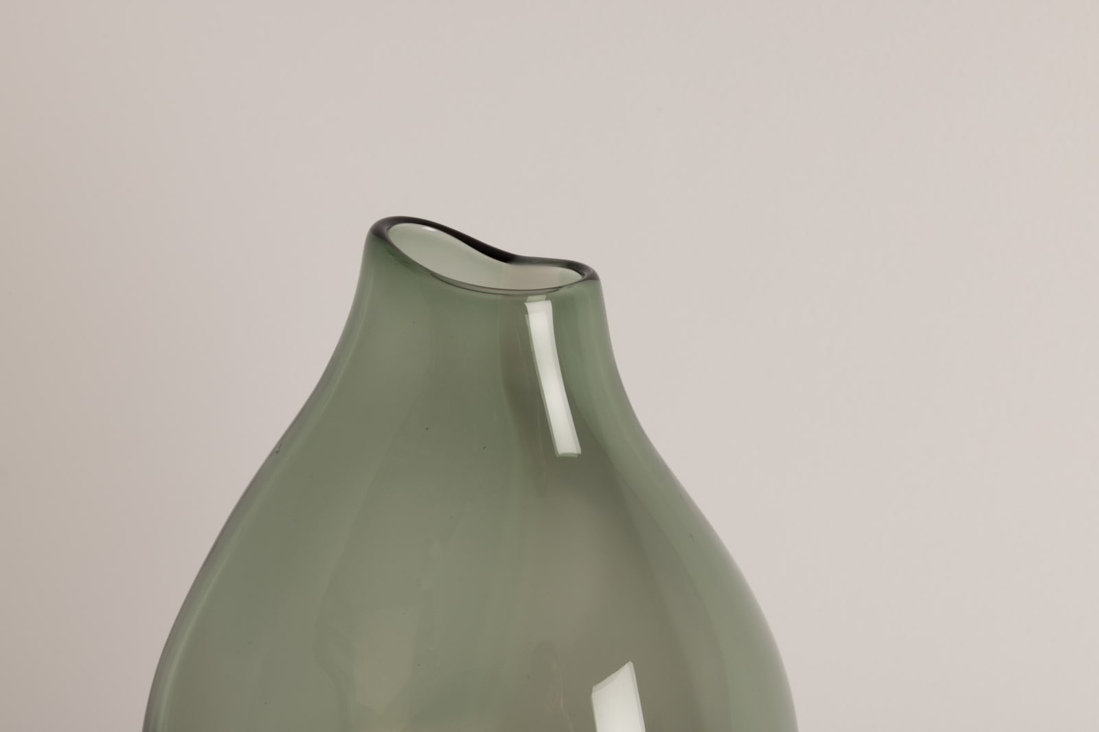 Michèle Oberdieck, Sage Mulberry Bottle