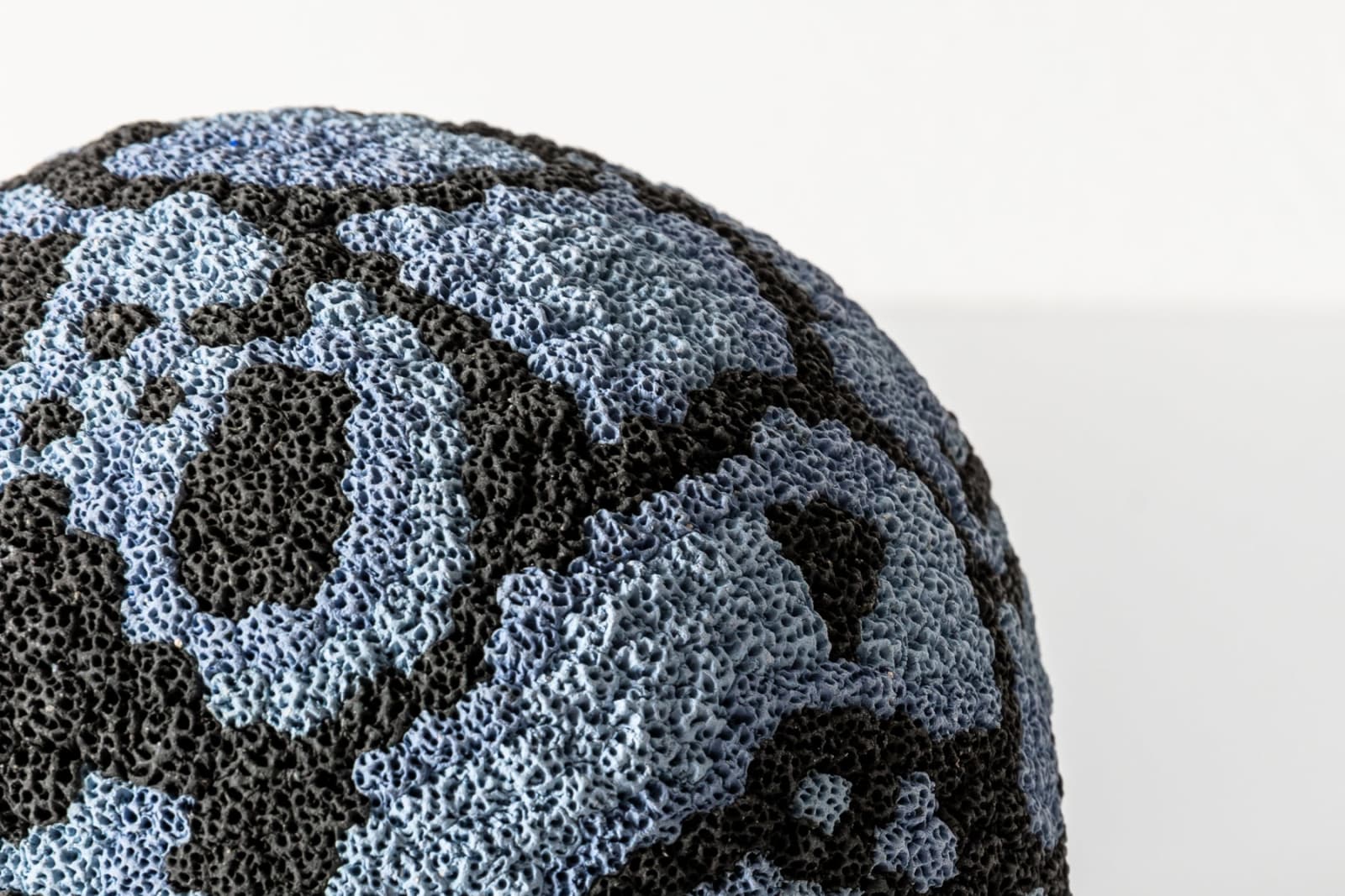 Nathalie Doyen, Blue & Grey