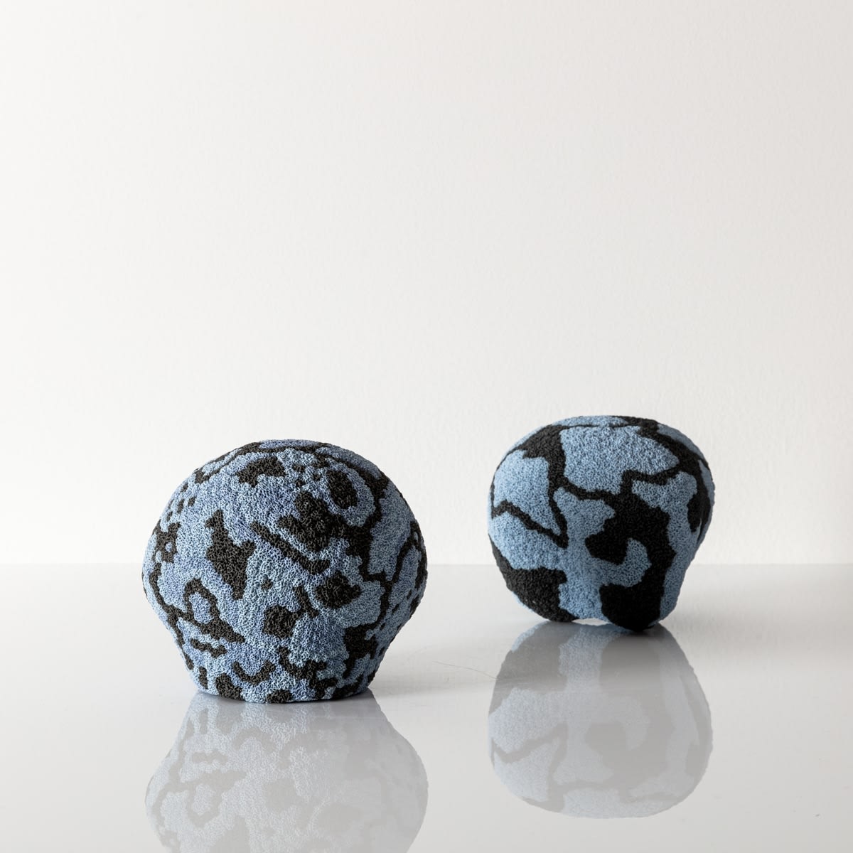 Nathalie Doyen, Blue & Grey