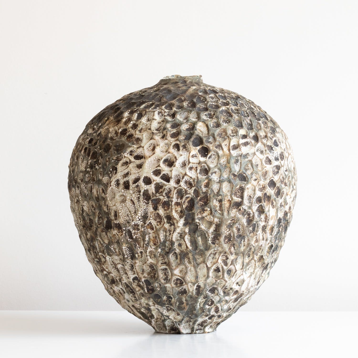 Lise Herud Braten, Charcoal & White Carved Vessel