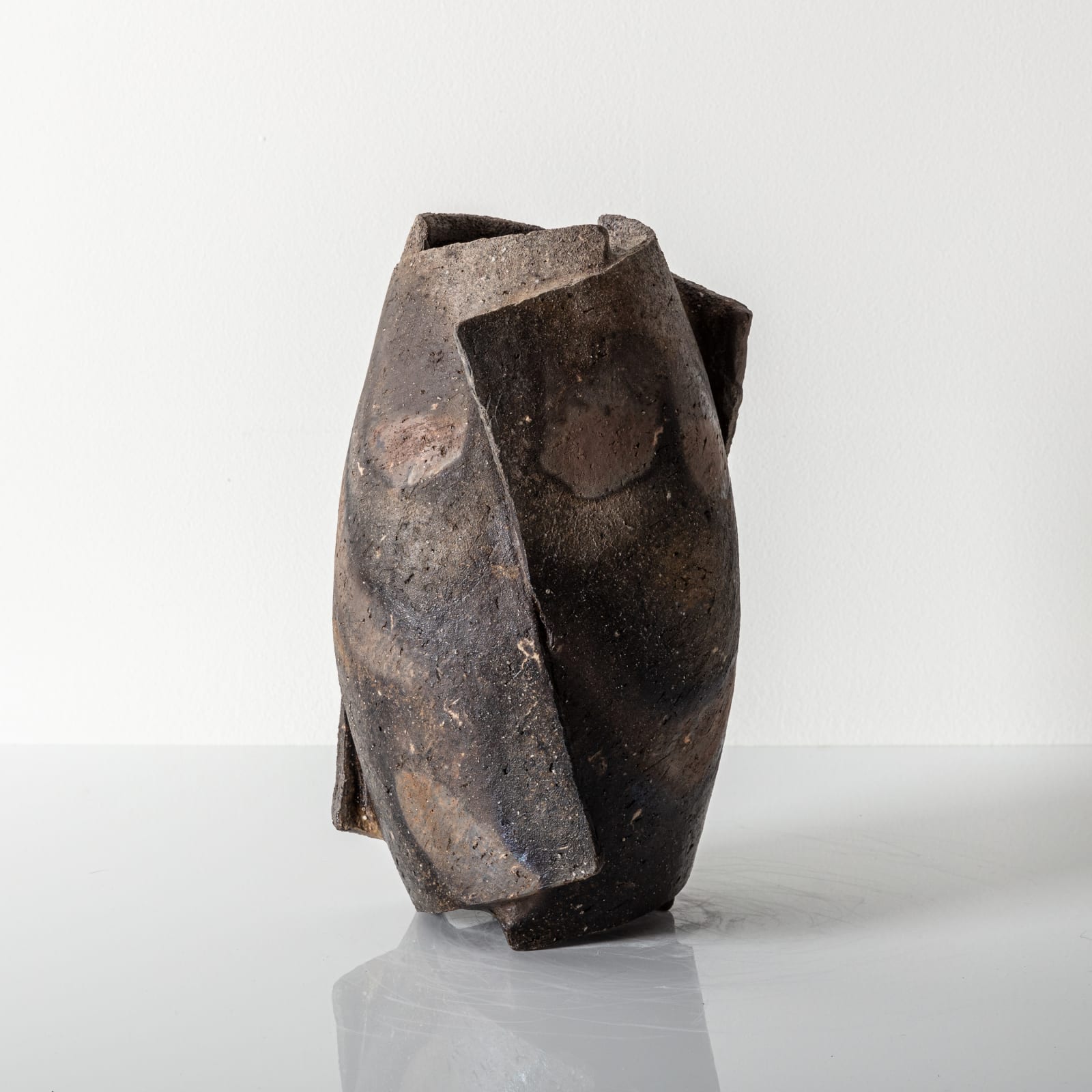 Hiroshi Toyofuku, Bizen Ware Vessel n. 9