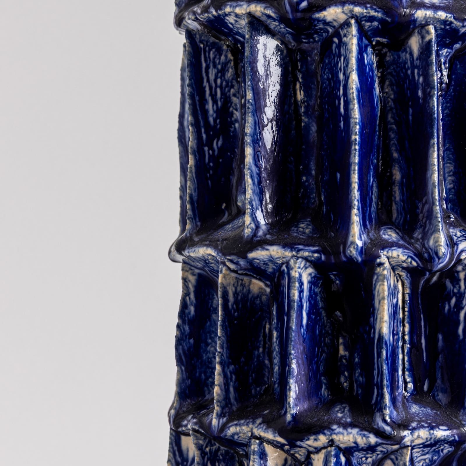 Christopher Maschinot, Blue Grid Lamp