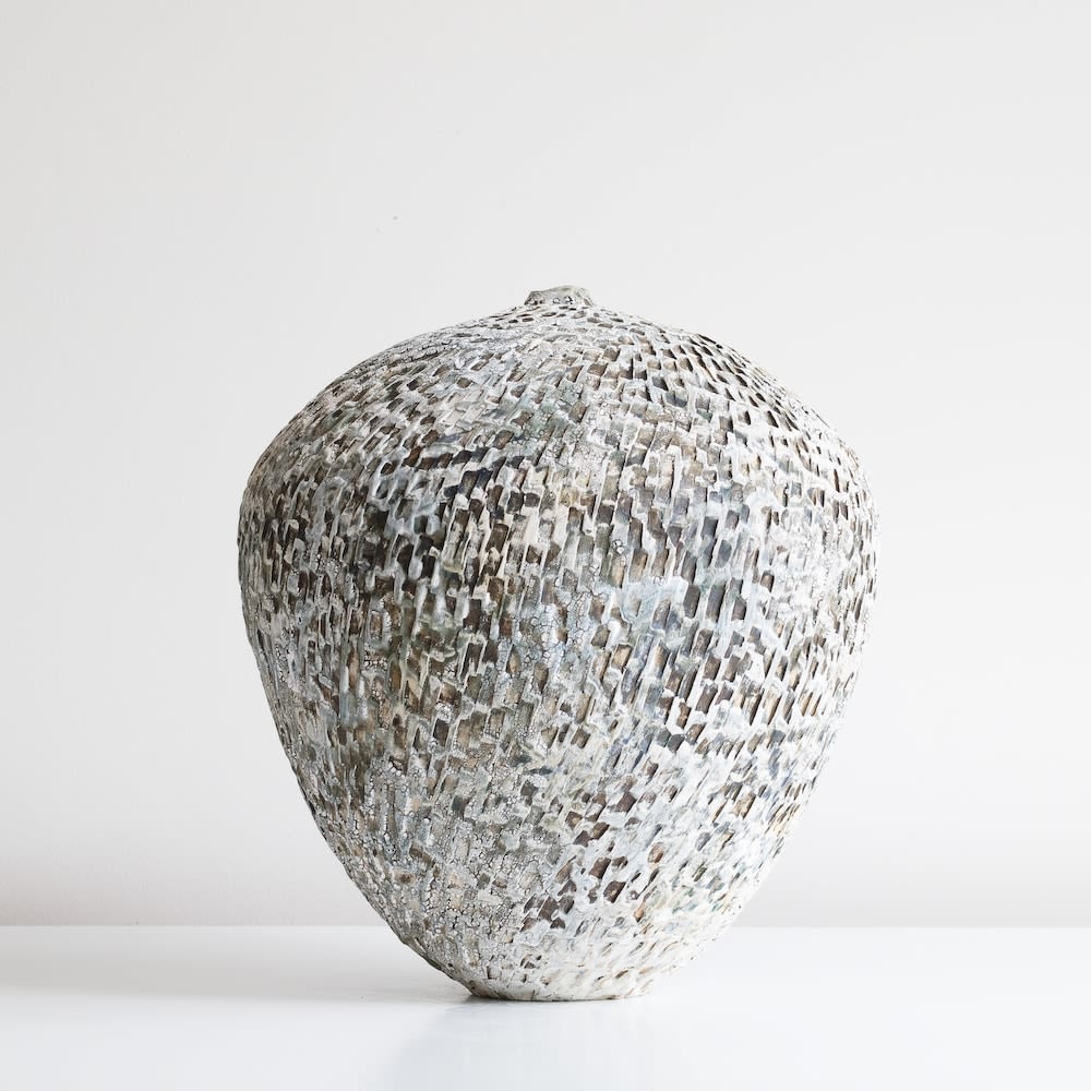 Lise Herud Braten, Grey/White Cut Textured Vessel