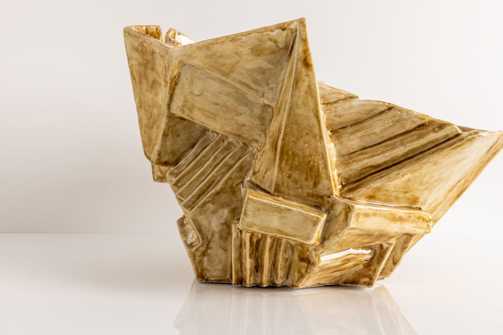 R. A. Pesce, Brutalist Vessel n. 32