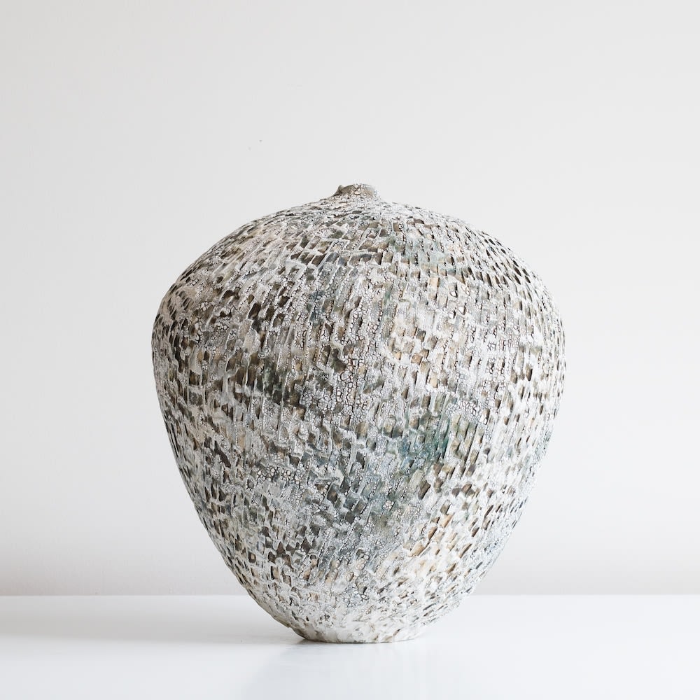 Lise Herud Braten, Grey/White Cut Textured Vessel